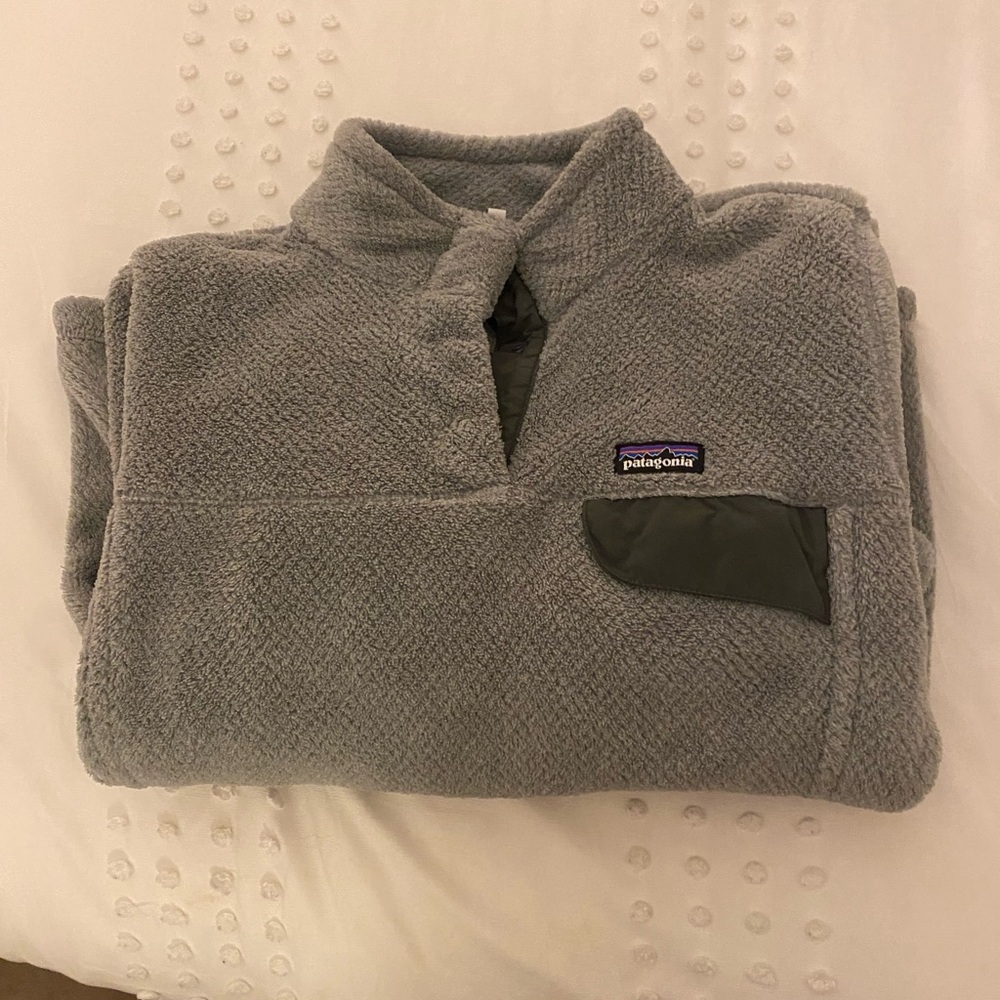 Patagonia Kids XL snap up fleece gray